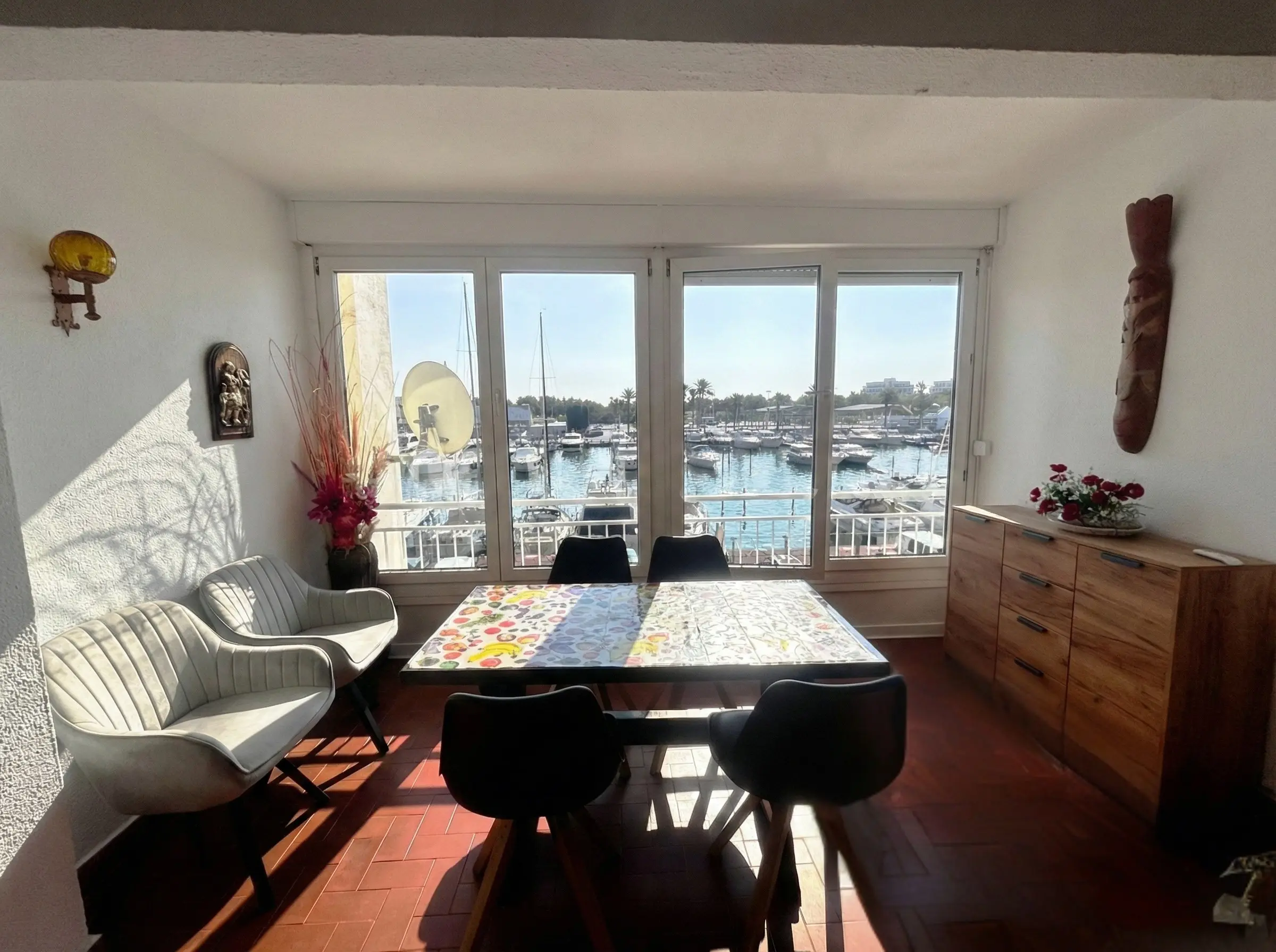 Magnifico comedor en la Costa Brava